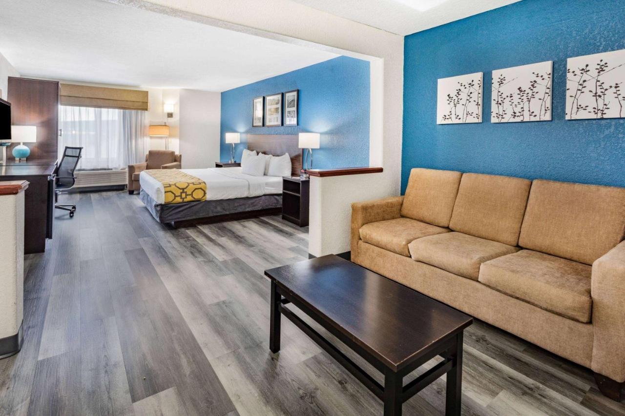 Baymont By Wyndham Milan Ξενοδοχείο Εξωτερικό φωτογραφία